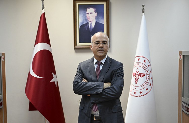 Dr. Ahmet ÖZLÜ